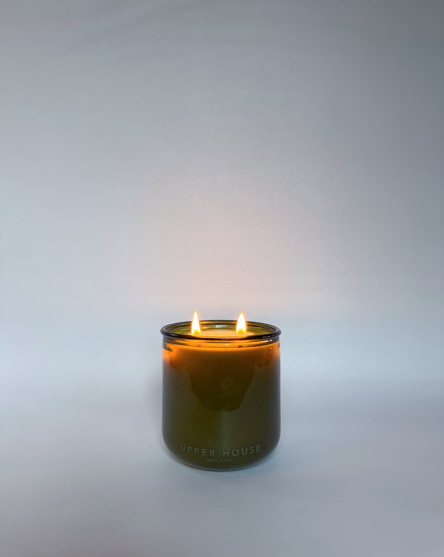 UPPER HOUSE: Upstate New York Scented Candles - hand-poured in the Catskills, refine eco-friendly candles available in very exclusive quantities.