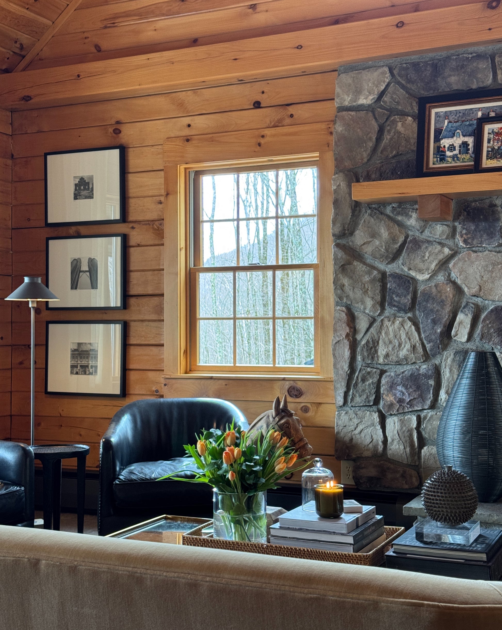 UPPER HOUSE: Upstate New York Scented Candles - hand-poured in the Catskills, refine eco-friendly candles available in very exclusive quantities.